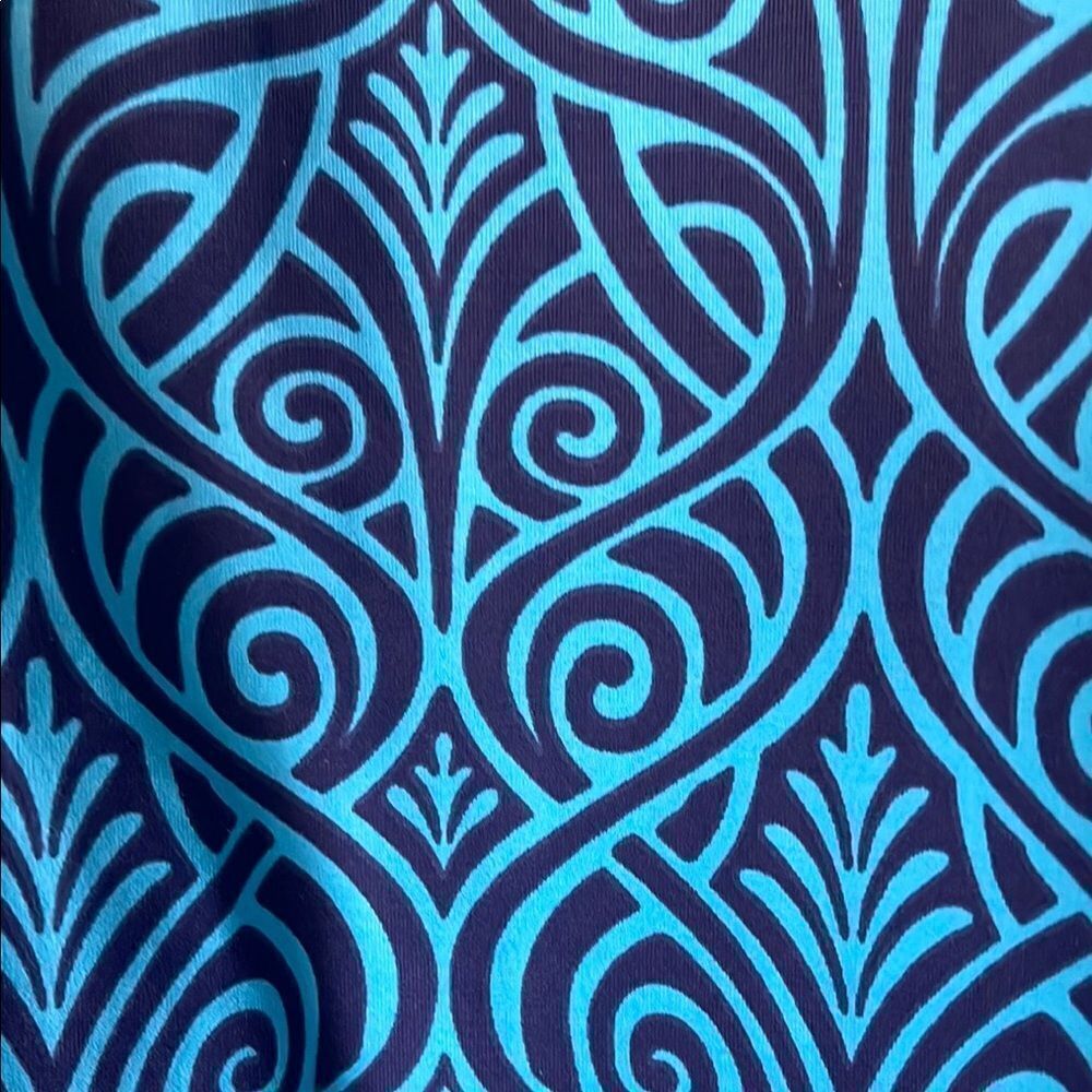 Blue Patterned Sleeveless Dress - Picture 2 of 5